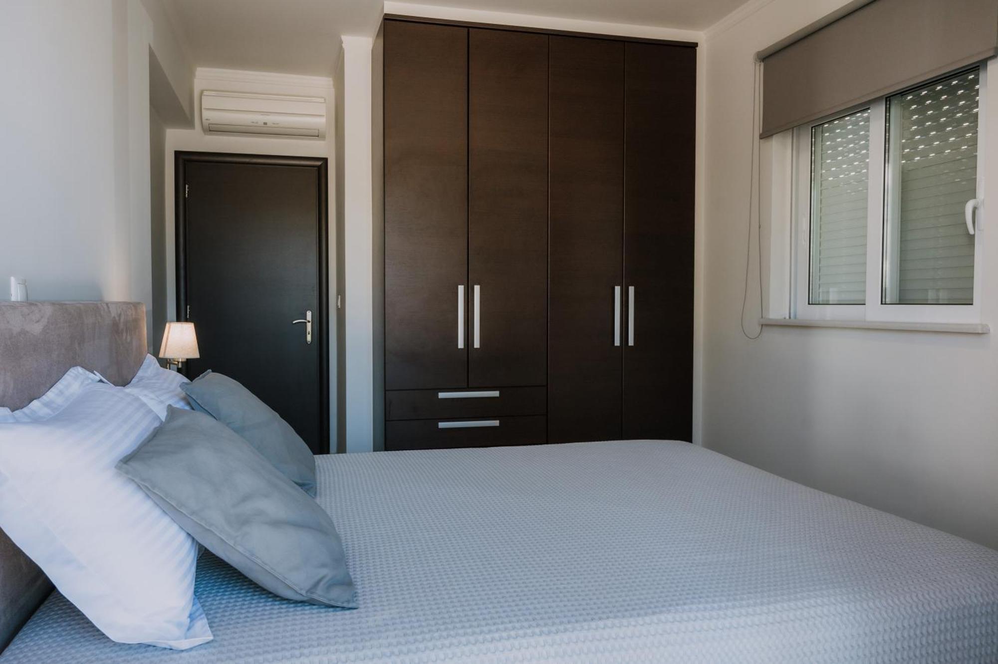 Hb Modern Apartments Tolo Bagian luar foto