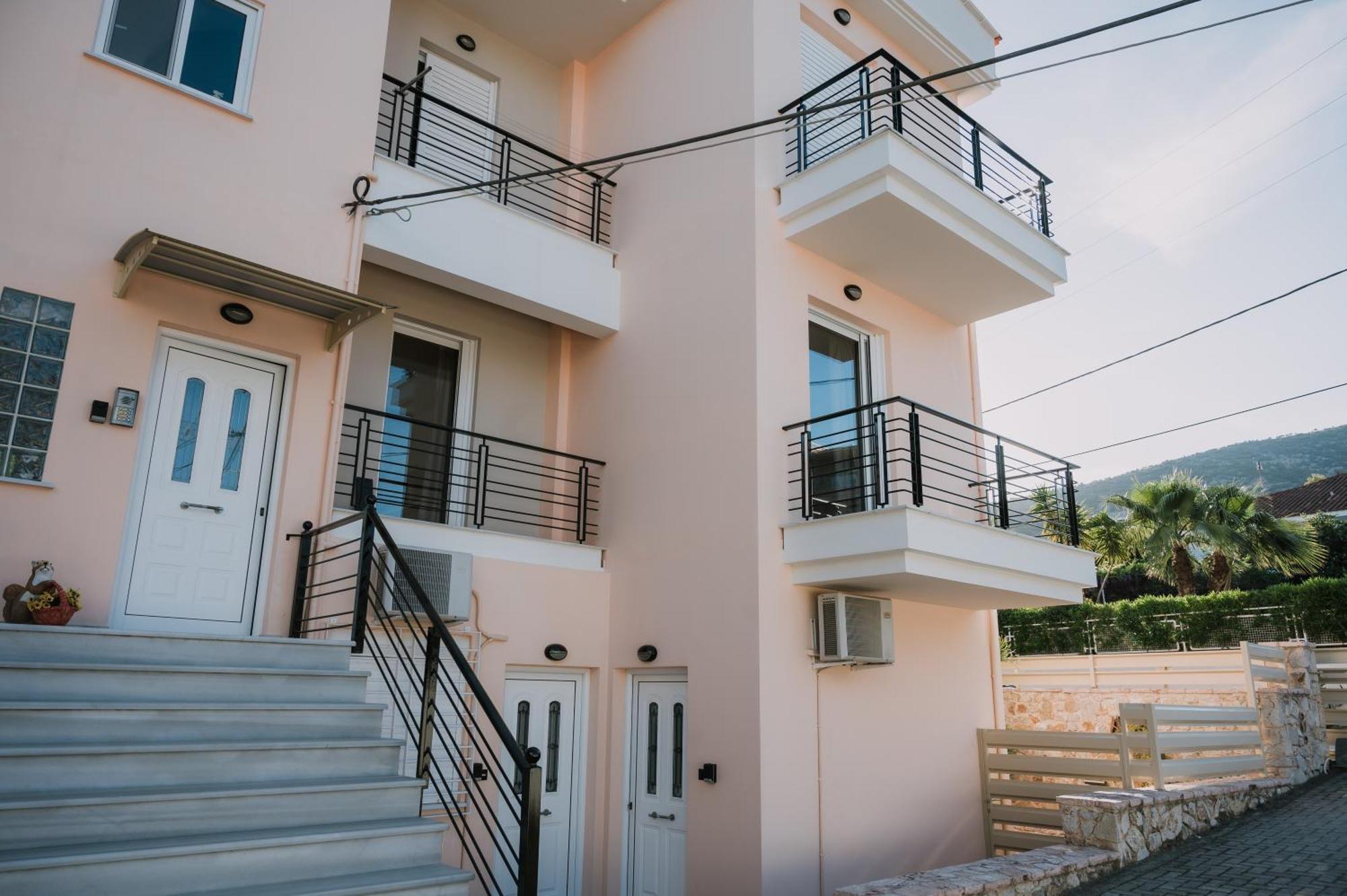 Hb Modern Apartments Tolo Bagian luar foto