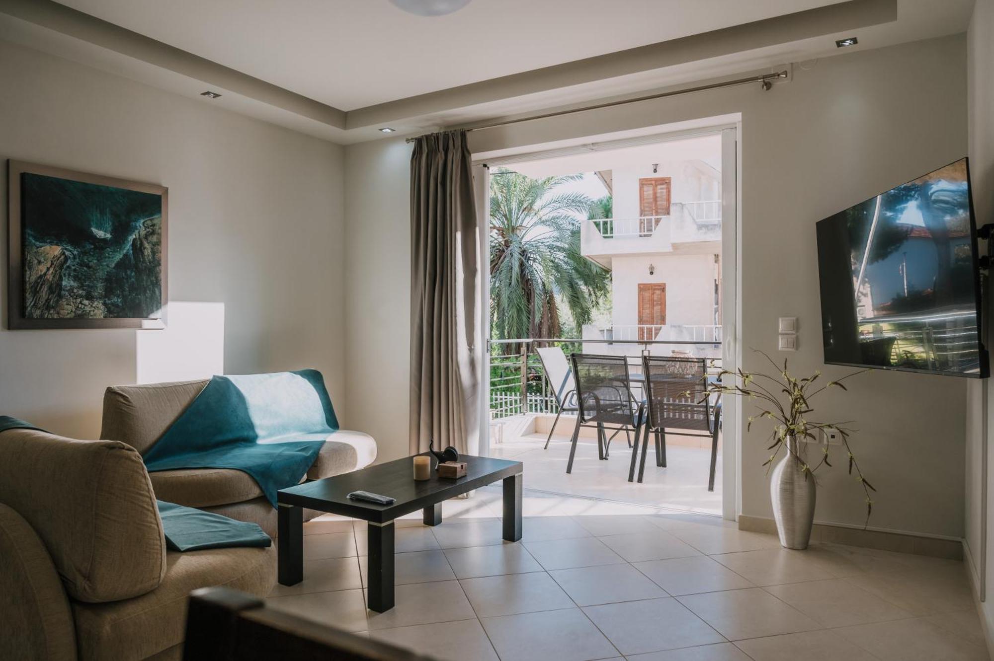 Hb Modern Apartments Tolo Bagian luar foto